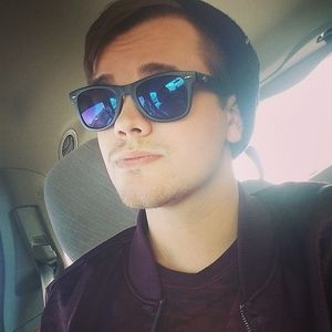 Meet your Posher, Kyle